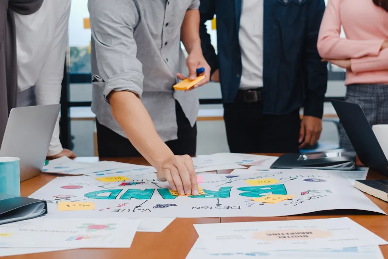 Flexible team brainstorming session for software development at BEST Software Indonesia - Powered by Pro-Int. Collaborative planning for innovative cloud solutions.